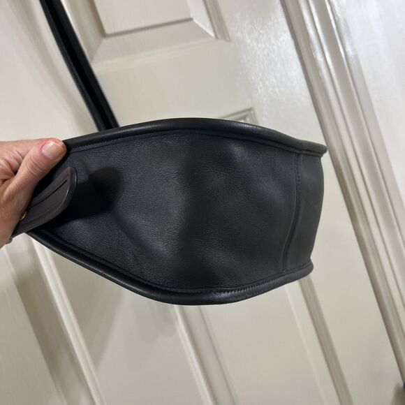 Vintage Coach Janice Legacy Bag 9950 Black Leather Crossbody Shoulder Bag - Picture 2 of 16